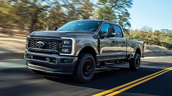 What Exterior Changes Does the Super Duty Platinum STX Appearance Package Bring?